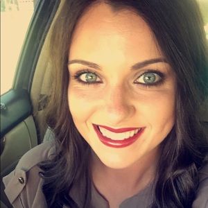 Meet your Posher, Lynzee